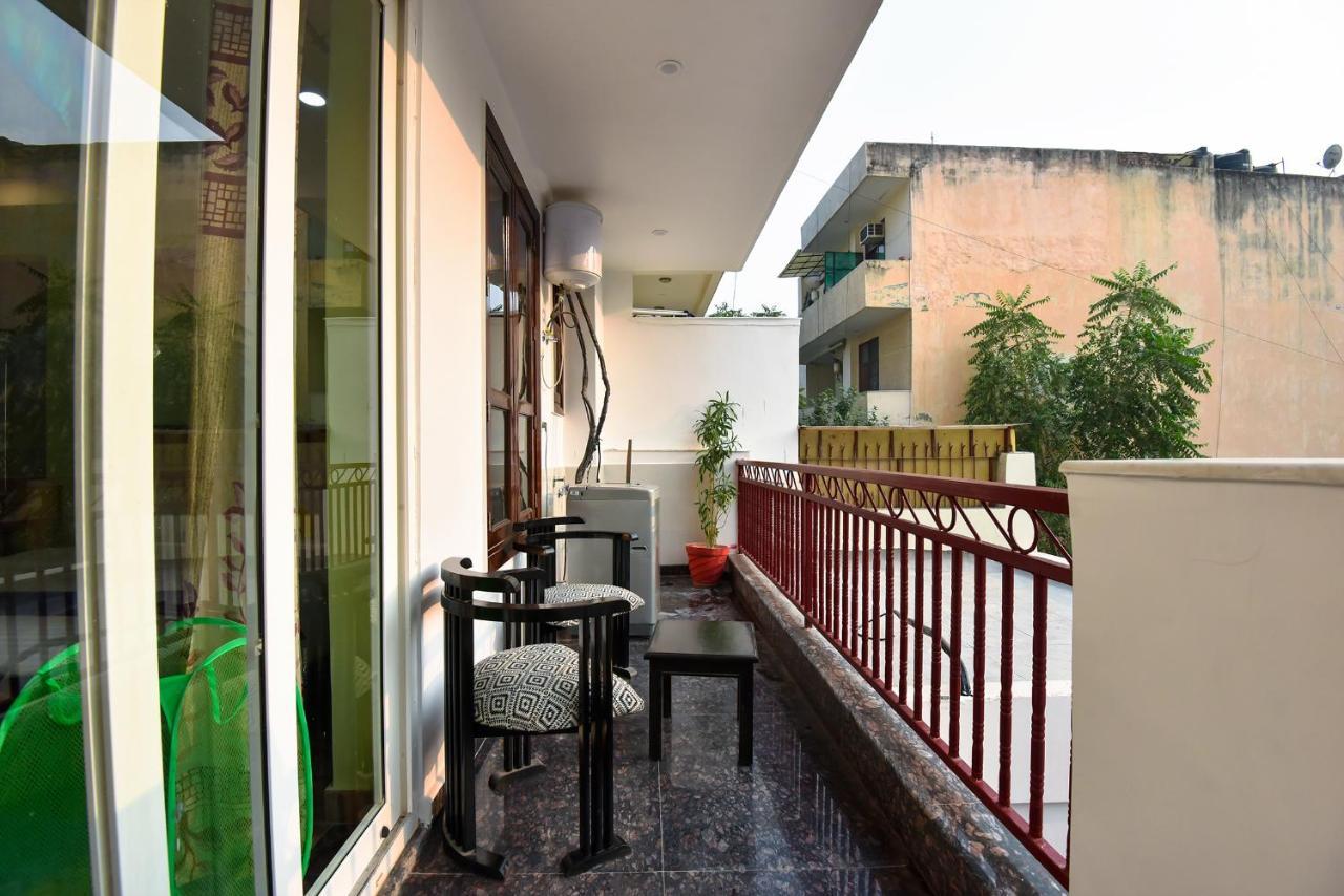 Bedchambers Serviced Apartments, Sector 38 Gurgáon Kültér fotó